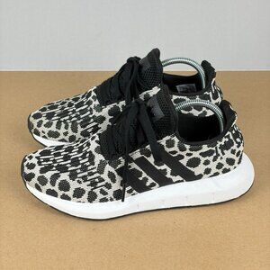 Adidas Swiftrun Leopard Print Athletic Shoes Womens 8 Gray Black Breathable
